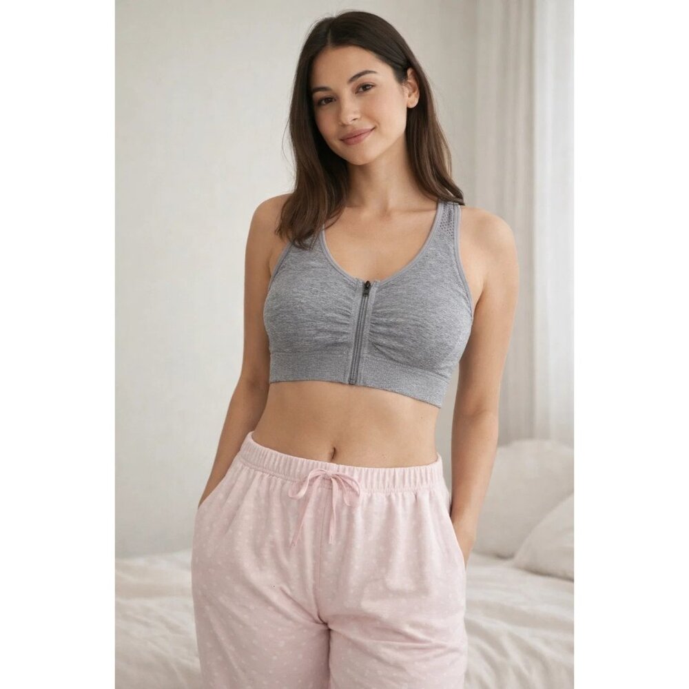 90 degree Zip front Sports Bra, Heathered Grey, Size Large, New - Picture 7 of 7